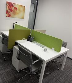 Regus コワーキングデスク｜信頼ある環境で使える開放的なワークスペース - リージャス会議室 松山市駅前