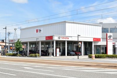 トヨタモビリティ富山 ＜Gスクエア五福＞ Gスクエア五福店・ショールームの室内の写真