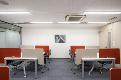 Regus コワーキングデスク｜信頼ある環境で使える開放的なワークスペース - リージャス会議室 秋田駅前