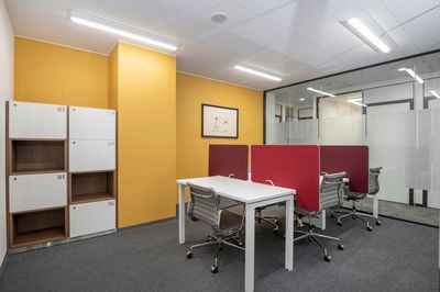 Regus コワーキングデスク|信頼ある環境で使える開放的なワークスペース - リージャス会議室 郡山駅前