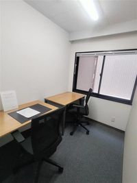 Regus 会議室｜高速Wi-Fi完備の落ち着いたビジネス空間 - リージャス会議室 オープンオフィス神戸三宮南