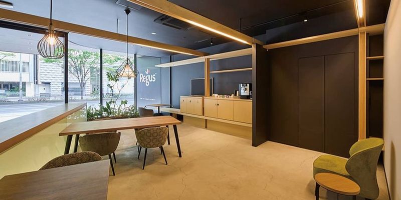 コワーキングデスク - リージャス会議室 京都烏丸通