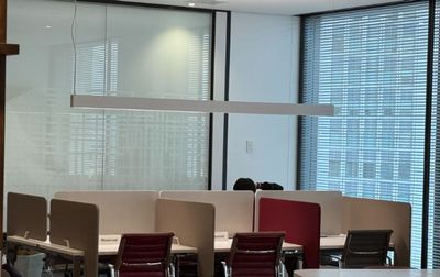 Regus コワーキングデスク｜信頼ある環境で使える開放的なワークスペース - リージャス会議室 大名古屋ビルヂング