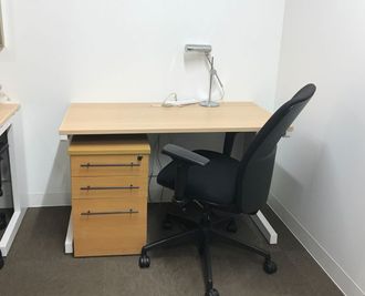 Regus コワーキングデスク｜信頼ある環境で使える開放的なワークスペース - リージャス会議室 名駅