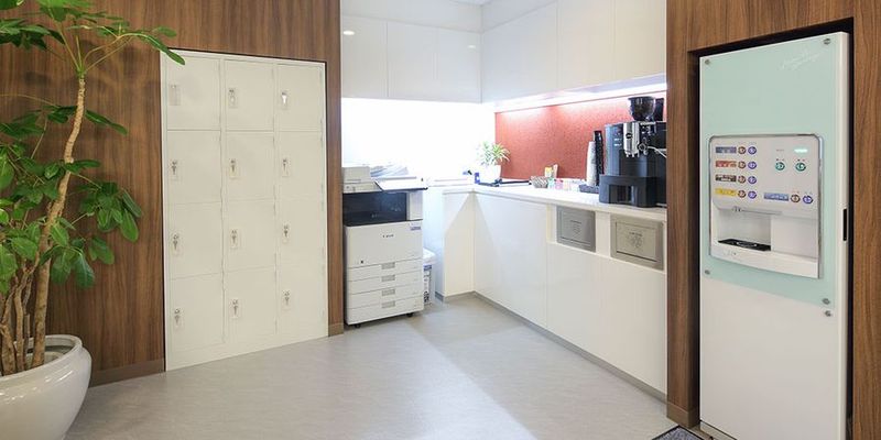 コワーキングデスク - リージャス会議室 JR九州那覇ビル