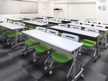 新横浜ホール【加瀬の貸し会議室】 第1会議室の室内の写真