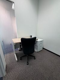 Regus オフィススペース（個室）｜落ち着いた環境で使える独立型ワークスペース - リージャス会議室 なんばパークス