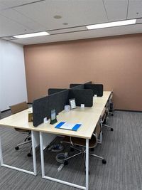Regus コワーキングデスク|信頼ある環境で使える開放的なワークスペース - リージャス会議室 青山ツイン