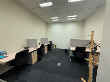 Regus コワーキングデスク|信頼ある環境で使える開放的なワークスペース - リージャス会議室 有楽町イトシア