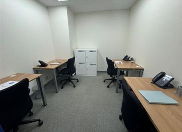 Regus コワーキングデスク｜信頼ある環境で使える開放的なワークスペース - リージャス会議室 アクア青森スクエア