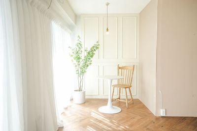 自然光での撮影が可能です☀️ - milk studio 新宿御苑店 milk studio新宿御苑店【〜10名様】の室内の写真