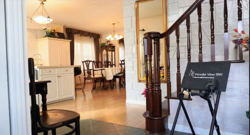 アイランドキッチン付きレンタルスタジオ - 煙突のある白い壁の家 Wonder Vino 1961