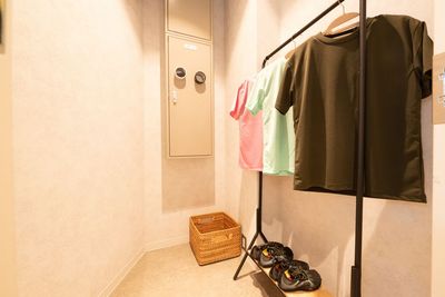 更衣室完備！ - THE GATE 武蔵小杉店 地域最安値 24時間営業！完全個室のお洒落なﾄﾚｰﾆﾝｸﾞｼﾞﾑの設備の写真