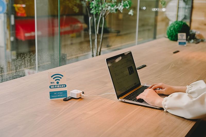 ワーキングスペース - コワーキングスペース「えきまえWIFIテラス」
