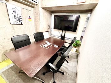 ✨オープン記念✨＜門前仲町会議室＞門仲駅すぐ！完全個室✨Wi-Fi📶プロジェクター🎥テレワーク/Web面接/会議/ボドゲ - 【門前仲町会議室】