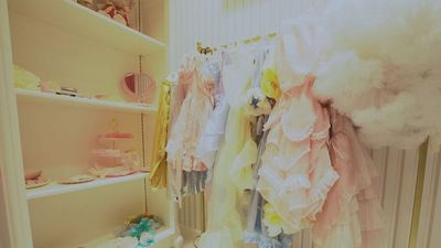 まるで本物のアイドルのように輝ける体験が、 ここにあります。 - 世界アイドル共和国 WORLD DREAM STAGE