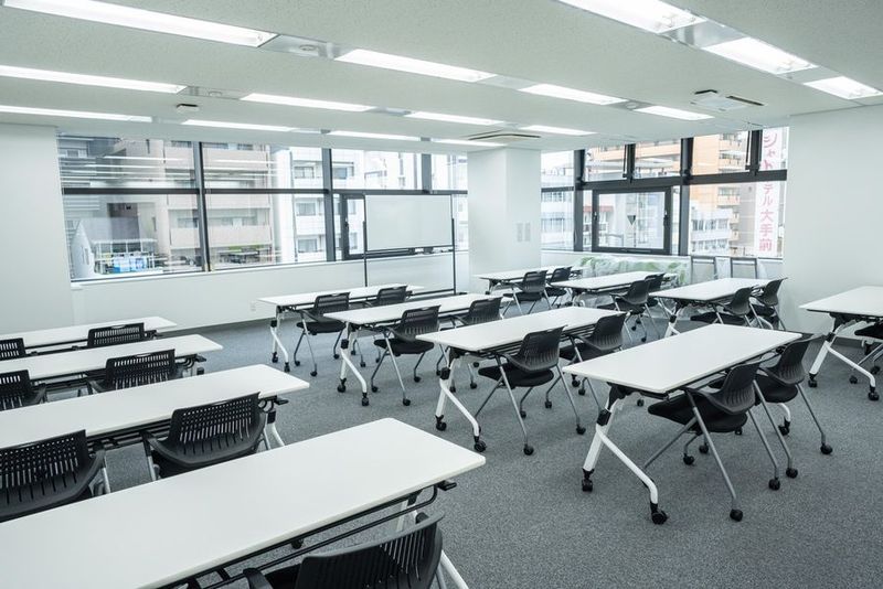 セミナールーム - コワーキングスペース「JO BASE」