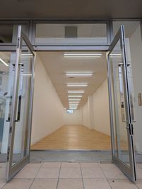 入口です - 健康食品インシップビル レンタルスタジオ東京ベイの入口の写真