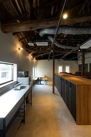 コノジナガヤ/シンサカエシェアキッチン+ホール/シェアオフィス 【福井駅/新栄商店街】コノジナガヤ_シンサカエオフィスの室内の写真