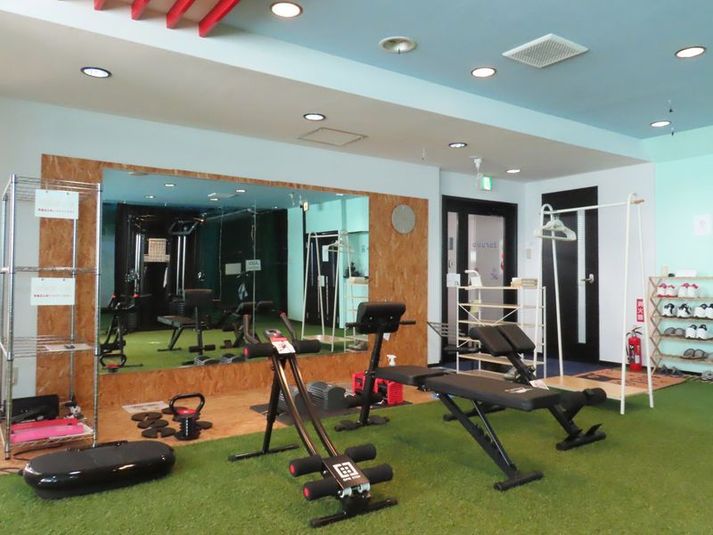 ◎トレーニングジム◎24h営業・無人◎澄川駅から徒歩30秒 - トゥラノ◎24hゴルフ・卓球・ジム・レンタルルーム