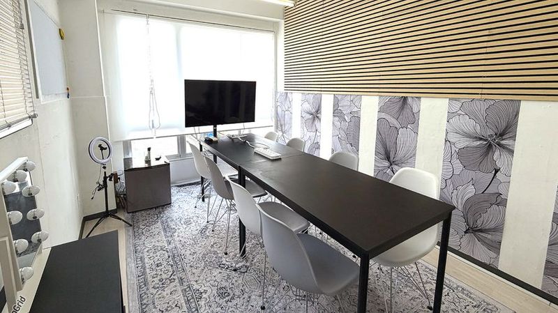 秋葉原駅徒歩1分【CocoBizⅫ】貸会議室 秋葉原駅徒歩1分/会議/ボードゲーム/撮影CocoBizⅫの室内の写真