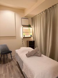 【3月末まで口コミキャンペーン★1時間￥1100！！】女性専用★元町駅徒歩1分！木の温もり溢れる癒しの個室空間♪ - レンタルサロン　Liiro