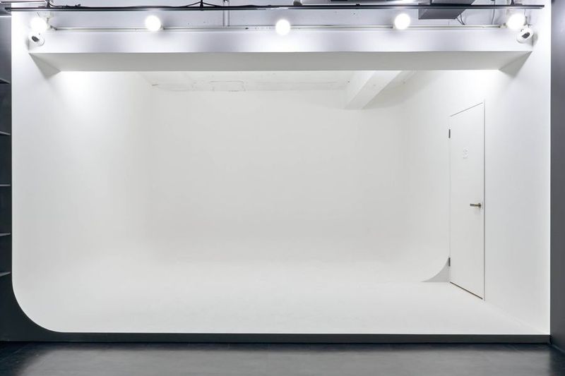 STUDIO 4696（シロクロ）青山店｜レンタル撮影スタジオ - STUDIO 4696（シロクロ）青山店｜レンタル撮影スタジオ