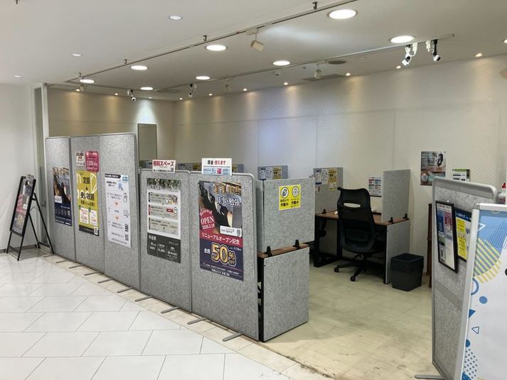 1人用席(通話・会話OK) - コインスペース和歌山ミオ店