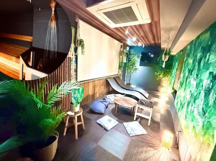 【関内3分】サウナ🌿プロジェクタ🎬飲み会🍻女子会💗デート - 季ららYokohama