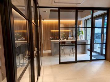 【S】M-Lab HATCHの室内の写真