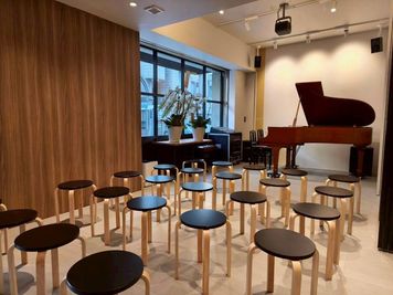 【S】M-Lab HATCHの室内の写真