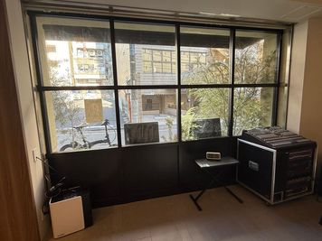 【S】M-Lab HATCHの室内の写真