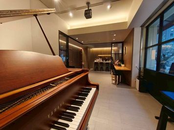 【S】M-Lab HATCHの室内の写真