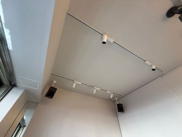 【S】M-Lab HATCHの室内の写真