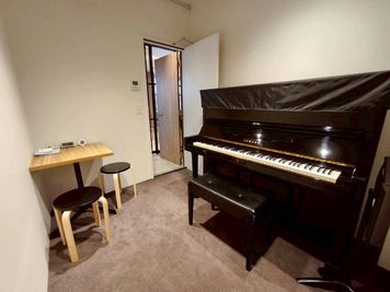 目白駅2分🚶‍♂️完全個室🚪ピアノ無料🎹音楽スタジオ🎶撮影・収録にも🎥【C】M-Lab HATCH - 【C】M-Lab HATCH