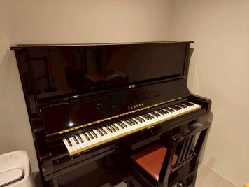 【C】M-Lab HATCHの室内の写真