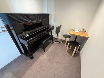 【C】M-Lab HATCHの室内の写真