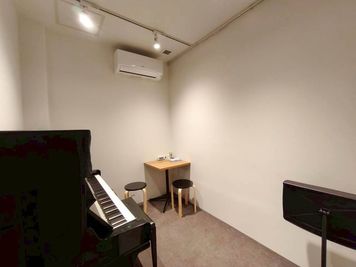 【C】M-Lab HATCHの室内の写真