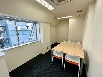 【会議室内の備品は無料でご利用いただけます】 - TIME SHARING 仙台 駅前のぞみビル 5Aの室内の写真