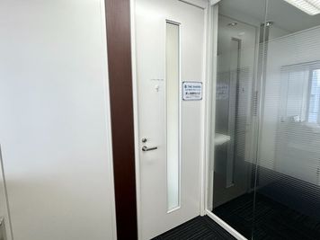 【スペース入口】 - TIME SHARING 仙台 駅前のぞみビル 5Aの入口の写真