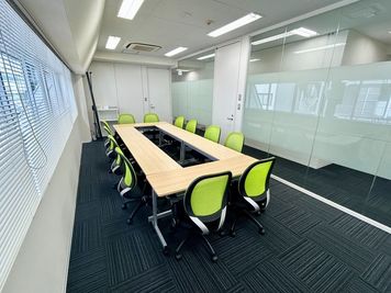 【ロの字形式12名着席可能！】 - TIME SHARING 仙台 駅前のぞみビル 5Bの室内の写真