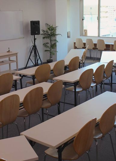 セミナールーム（全面） - Liberty House（リバティハウス）