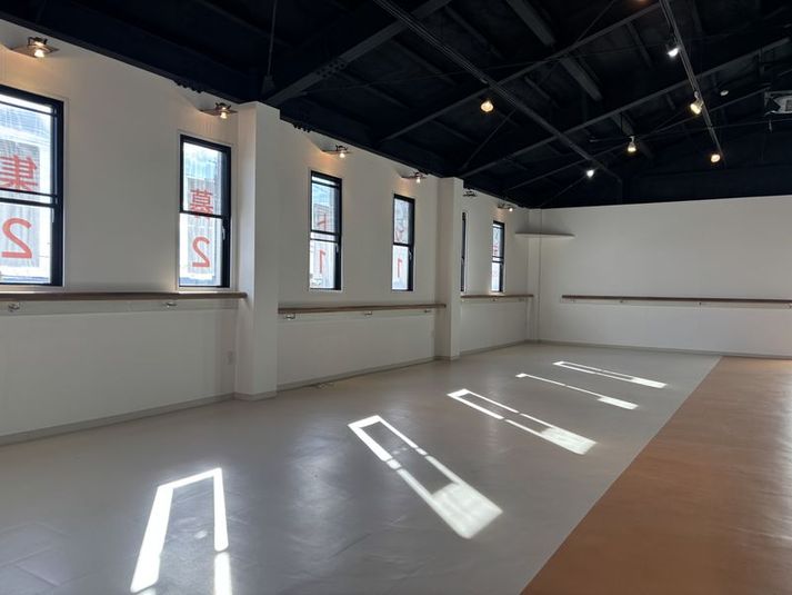 鏡付き　ダンススタジオ　多目的スペース - Hattori Square