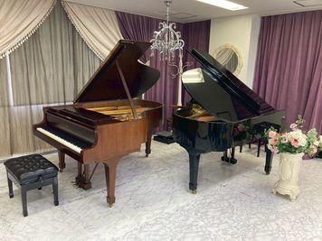 スタインウェイ含めグランドピアノ2台設置｜約100㎡の大型音楽スタジオ - ミュージックサロンエスプリ