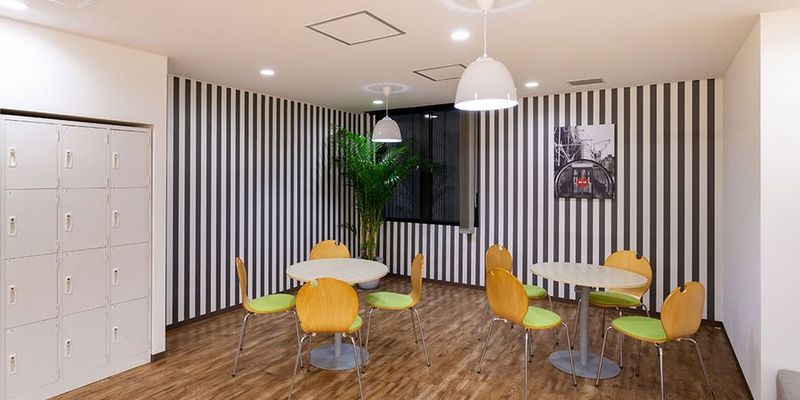 TOMOATSU - リージャス会議室 オープンオフィス大阪平野町