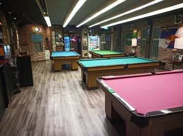 【京橋】大京クラブｰレンタルスペース【DaikyoClub】 【🎱 京橋-ビリヤード場】大京クラブ【DaikyoClub】の室内の写真