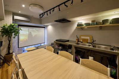 リノスぺキッチン新宿GS【新宿駅/代々木駅】レンタルキッチン リノスぺkitchen新宿GS【最大12名】の室内の写真