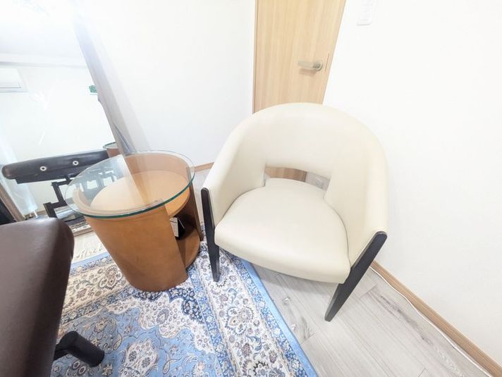 電動高さ調整ベット完備の　レンタルサロン浦和駅東口　東仲町店 - レンタルサロン浦和駅東口東仲町店