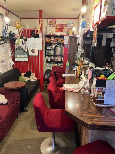 スパイスカレーリコード本店 カレー付き！カウンターでお仕事しませんか？の室内の写真
