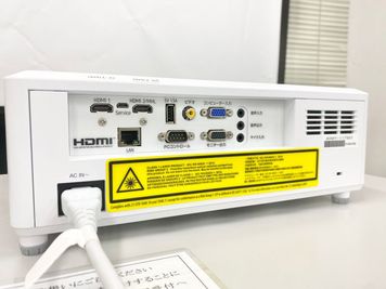 【PARM-CITY131貸会議室　Room5B】プロジェクター常設設置しております｜ - PARM-CITY131貸会議室 仙台｜PARM-CITY131貸会議室　Room5B｜最大26名の設備の写真